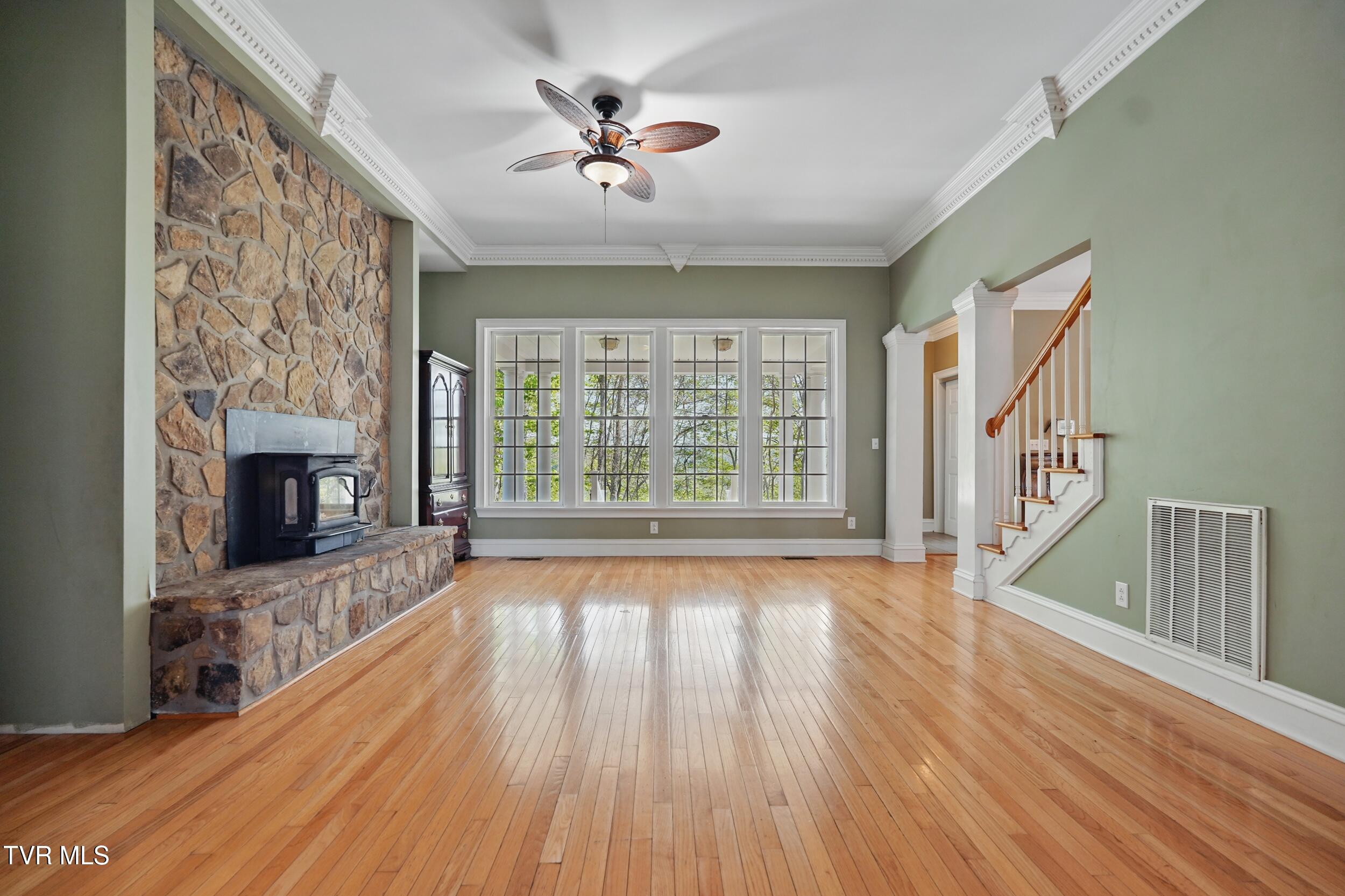 500 Ridge Avenue, Norton, Virginia image 6