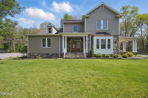 Homes For Sale - 500 Ridge Avenue<br/> Norton, VA 24273