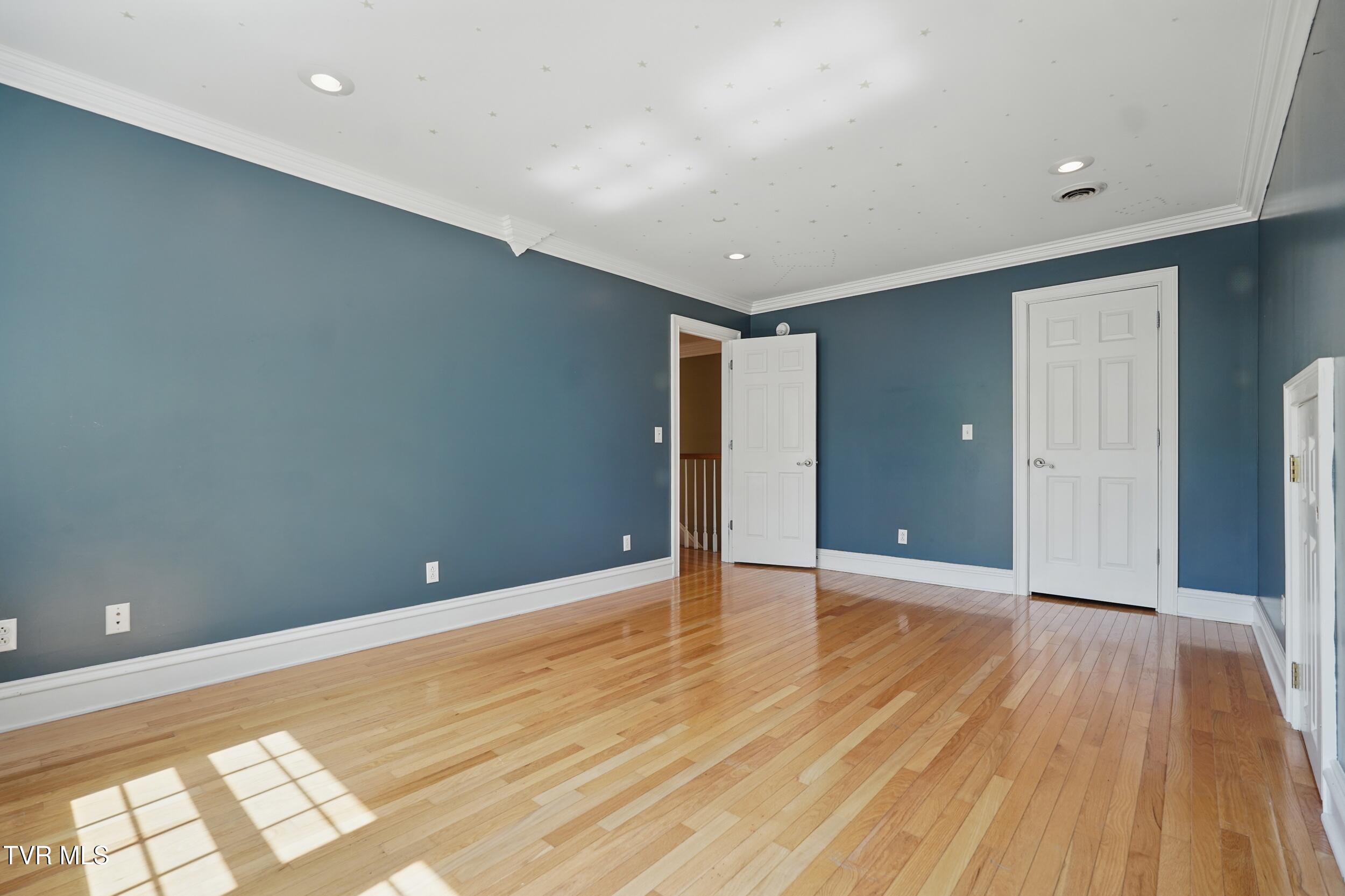 500 Ridge Avenue, Norton, Virginia image 44