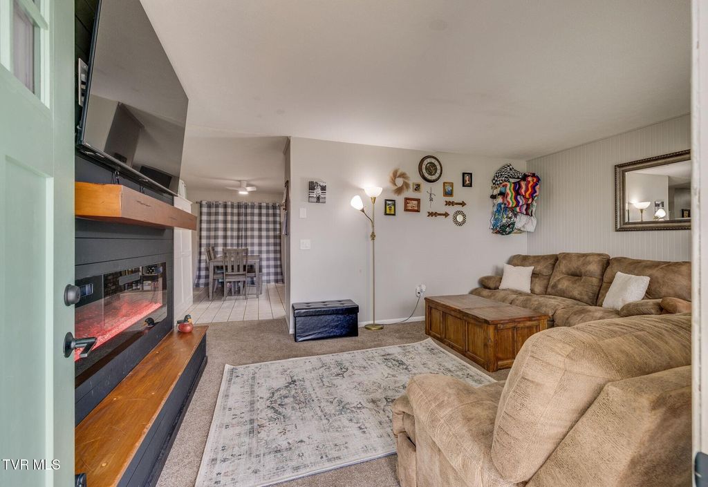 Photo of 1804 Sherwood Place, Kingsport, TN 37664 (MLS # 9992667)