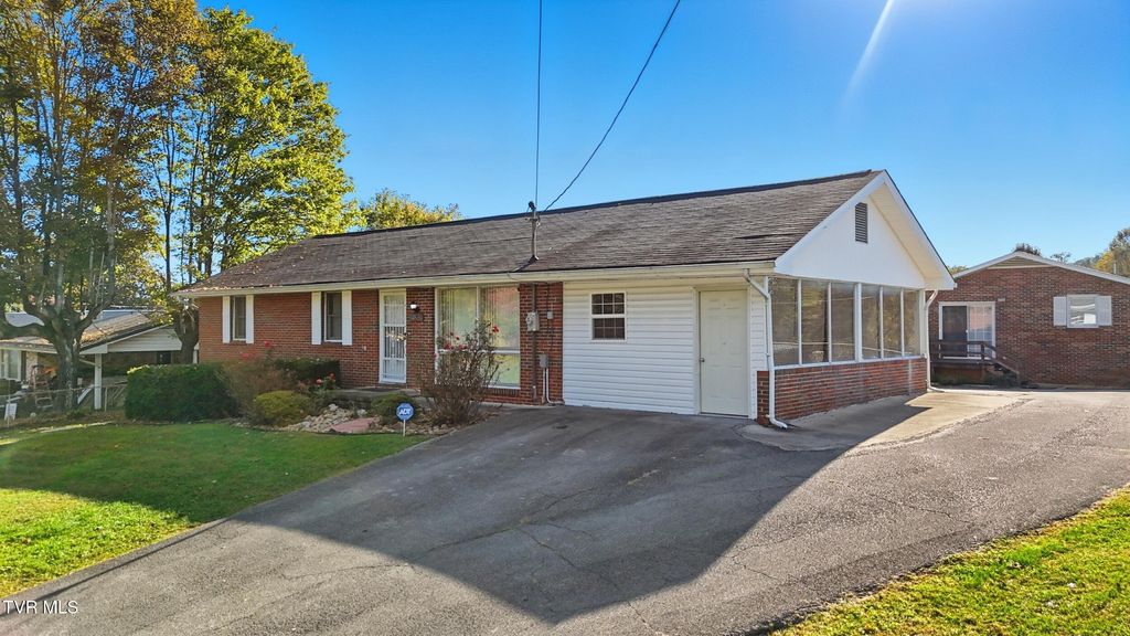 Photo of 4812 Carters Valley Road, Church Hill, TN 37642 (MLS # 9987223)