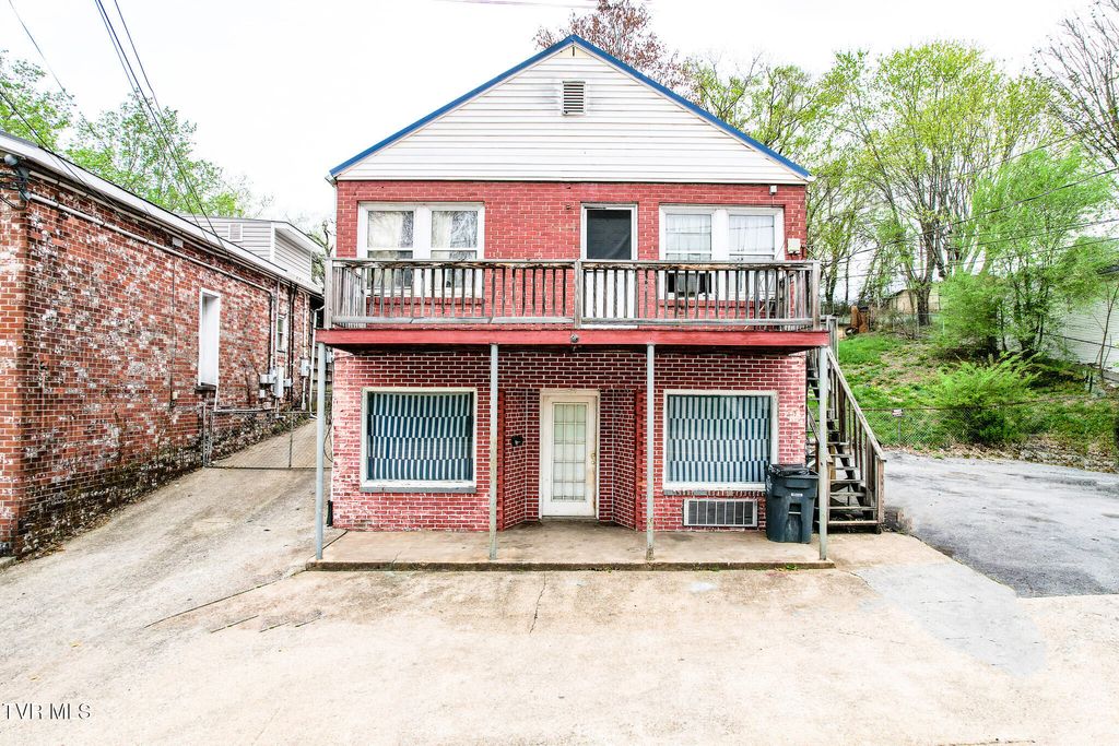 Photo of 1416 Lynn Garden Drive, Kingsport, TN 37665 (MLS # 9978398)