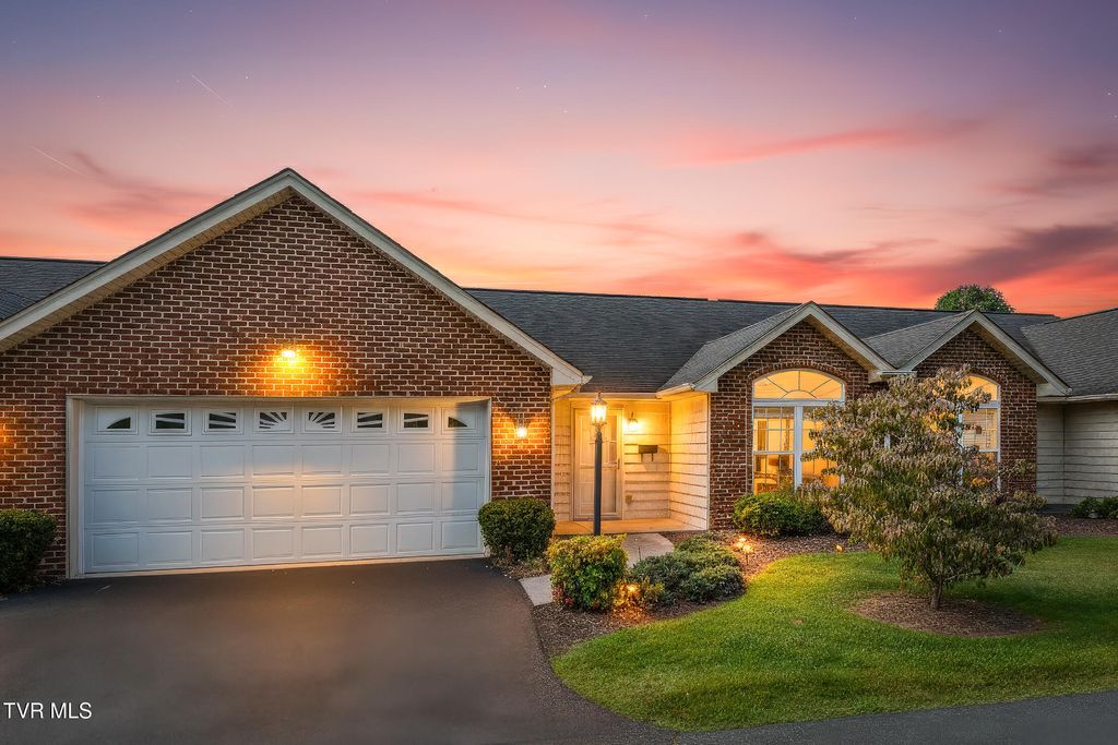 Photo of 92 Boone Hill Court #92, Johnson City, TN 37615 (MLS # 9985946)