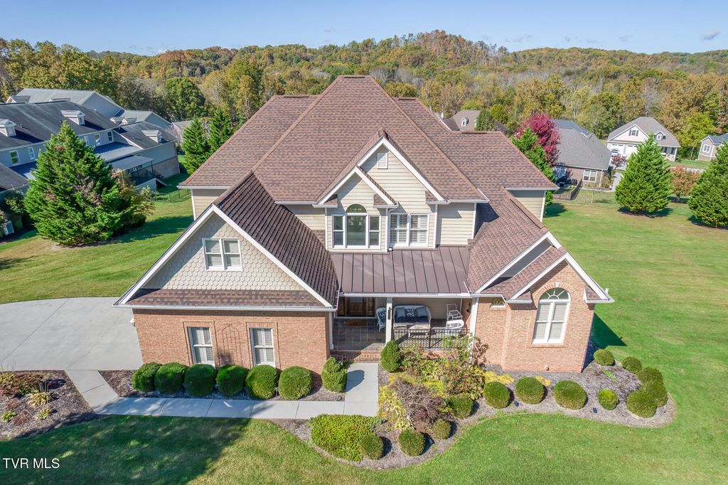 Photo of 102 Oak View Circle, Bristol, TN 37620 (MLS # 9987422)