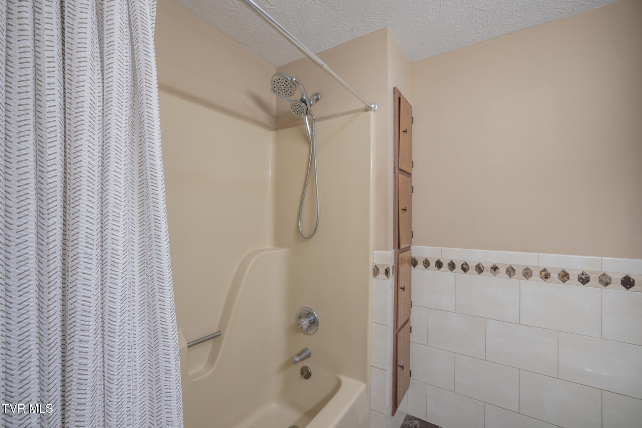524 Cherokee Drive, Mount Carmel, Tennessee image 27