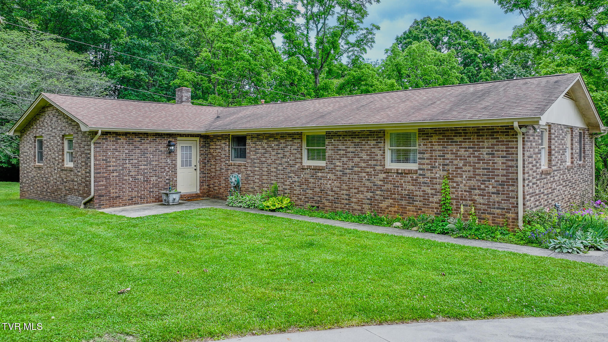 524 Cherokee Drive, Mount Carmel, Tennessee image 39