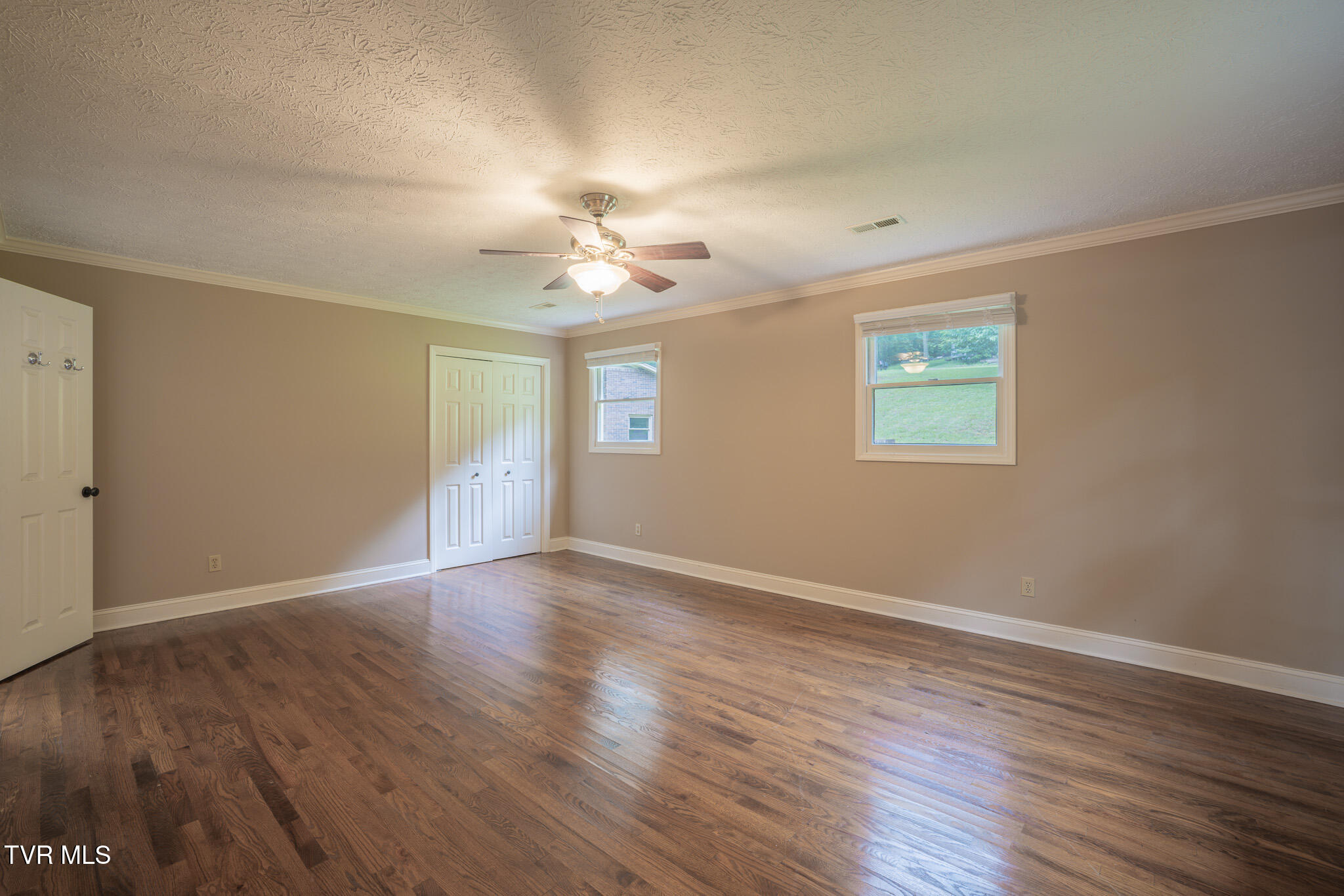 524 Cherokee Drive, Mount Carmel, Tennessee image 24