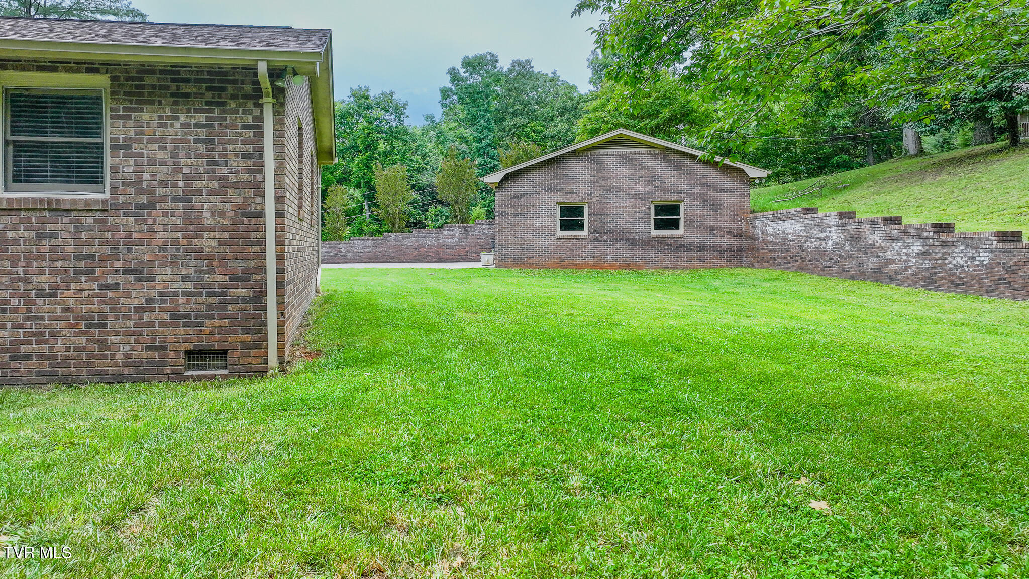 524 Cherokee Drive, Mount Carmel, Tennessee image 38