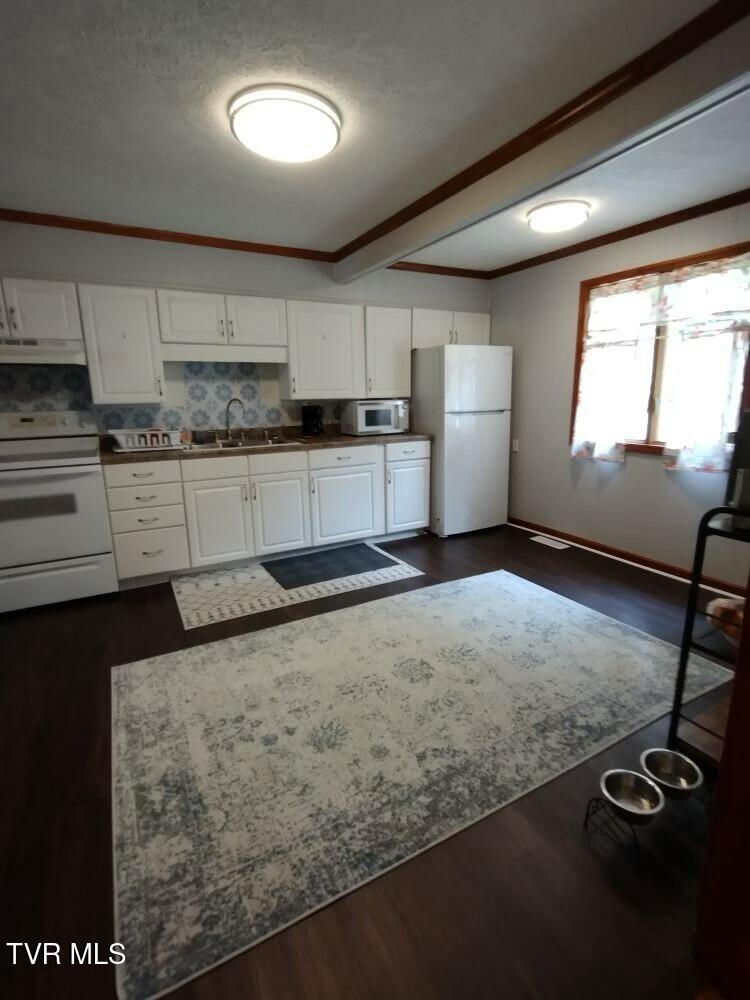 200 Glenbrook Mountain Road, Keokee, Virginia image 16
