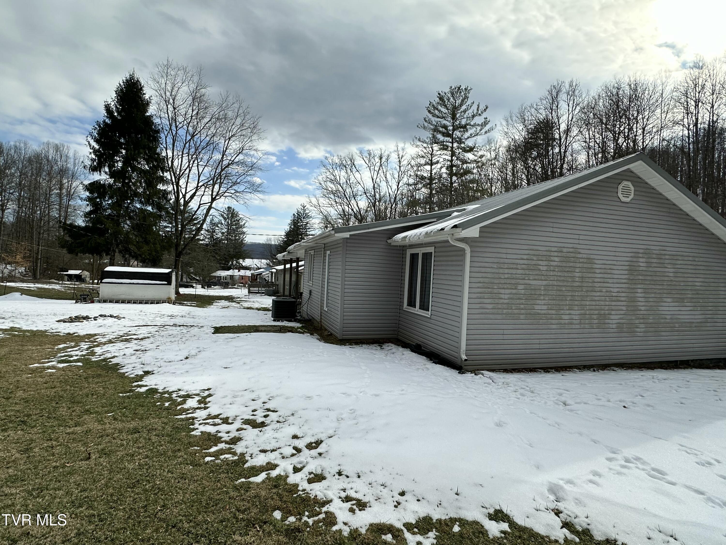 200 Glenbrook Mountain Road, Keokee, Virginia image 6