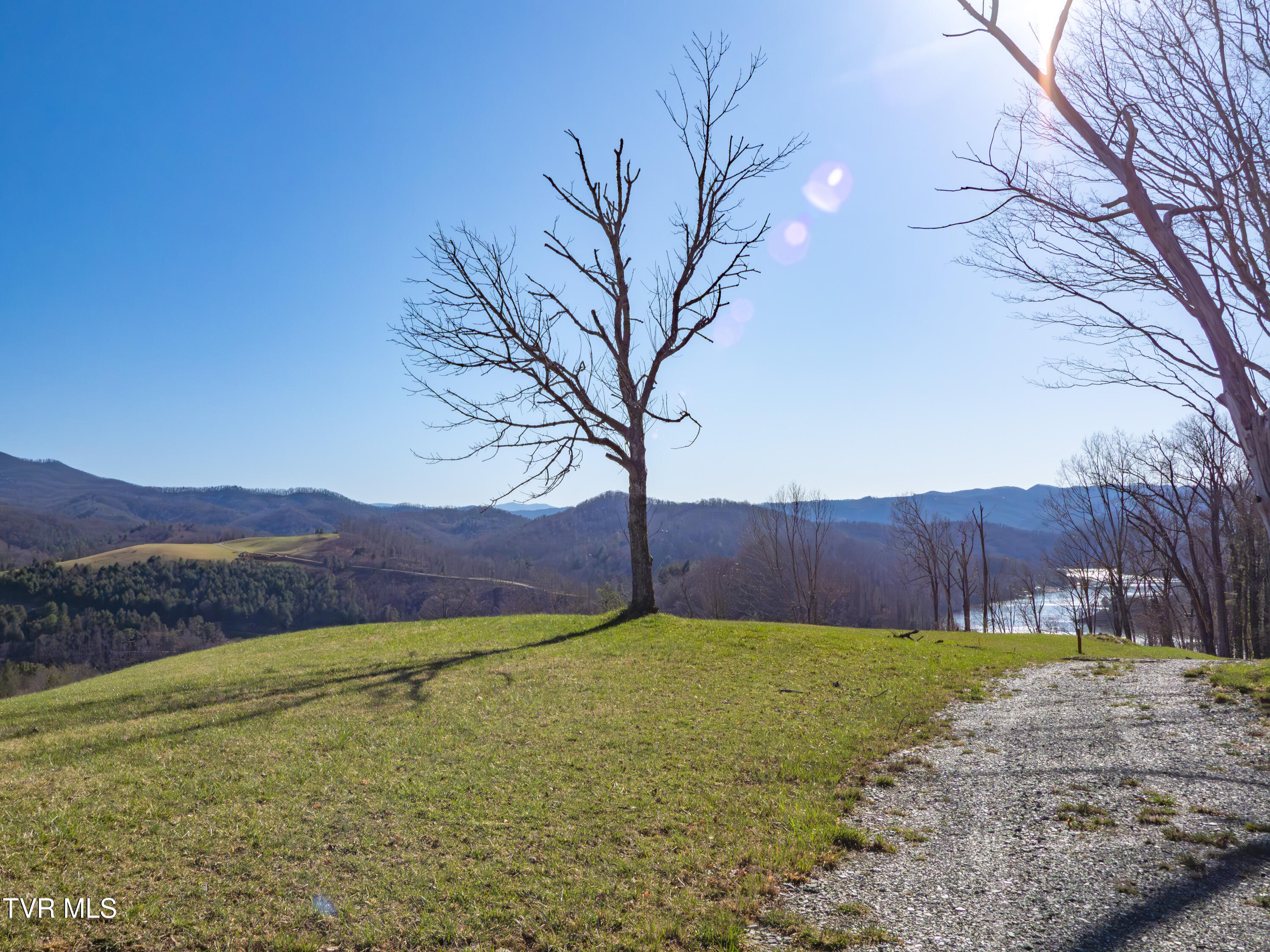 Lot 33 High Meadows Drive, Butler, Tennessee image 2