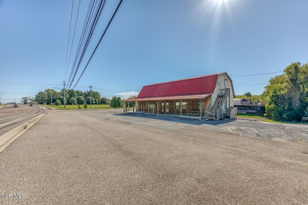 Photo of 2926 Boones Creek Road, Johnson City, TN 37615 (MLS # 9987052)