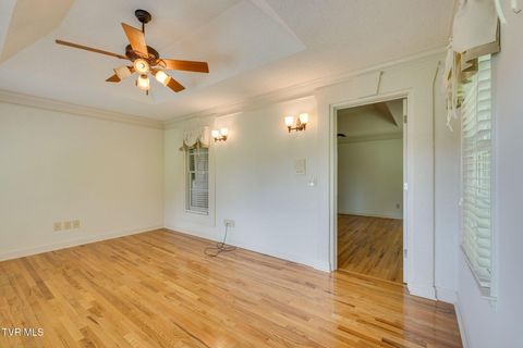 Tiny photo for 628 Red Oak Plantation Drive, Kingsport, TN 37663 (MLS # 9986460)