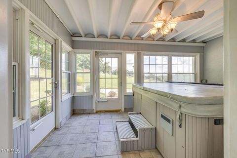 Tiny photo for 628 Red Oak Plantation Drive, Kingsport, TN 37663 (MLS # 9986460)