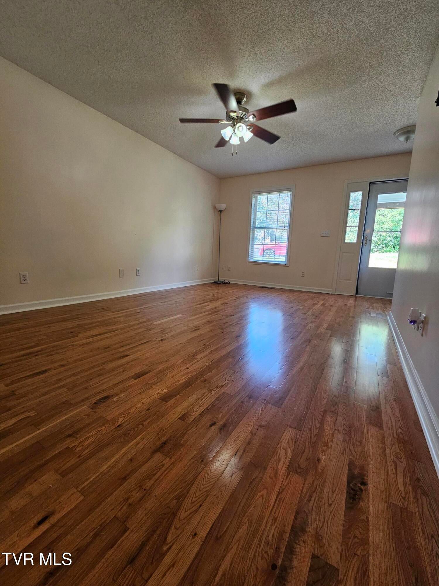 20 Tulip Grove Circle Apt 1