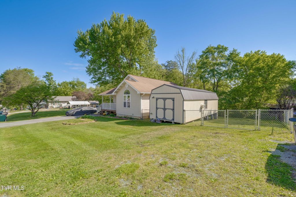 Photo of 154 Sycamore Street, Erwin, TN 37650 (MLS # 9994233)