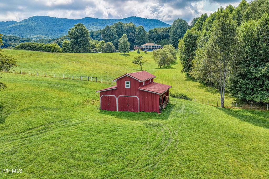 Photo of 4347 Cherokee Road, Jonesborough, TN 37659 (MLS # 9999434)