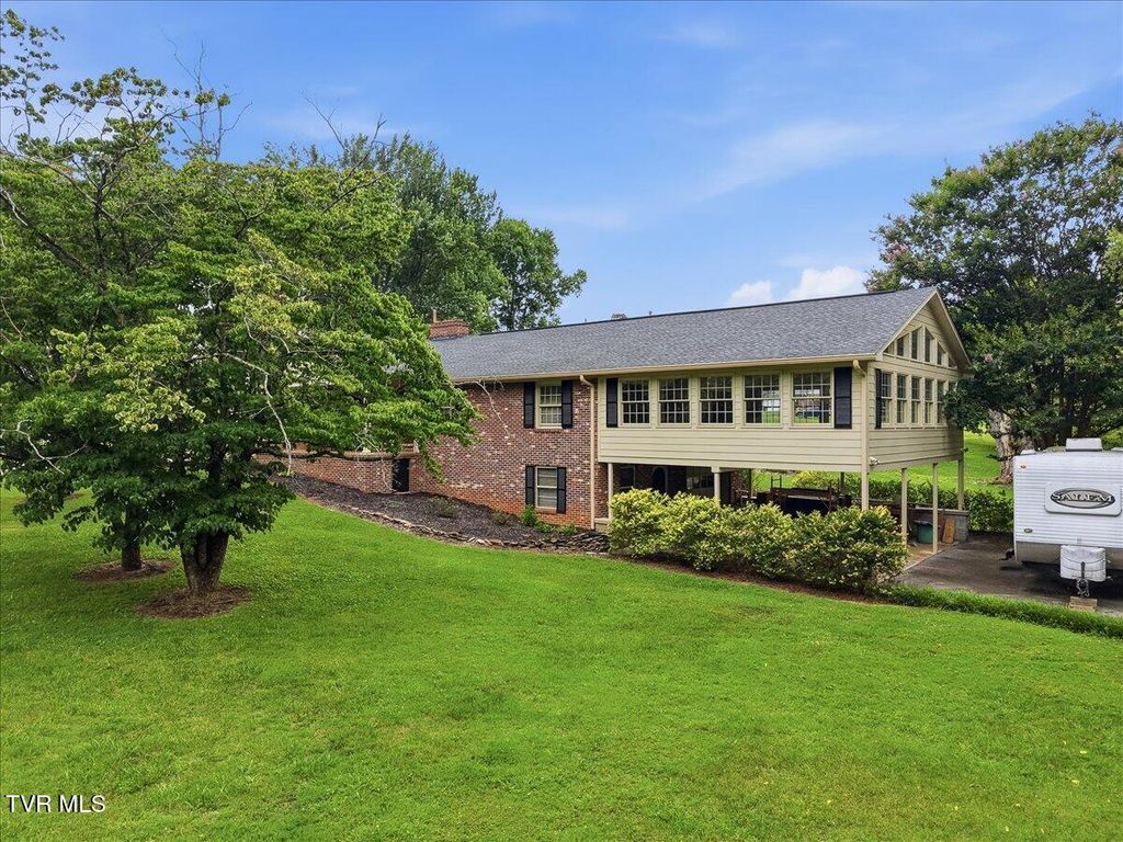 Photo of 404 Cowan Drive, Rogersville, TN 37857 (MLS # 9997470)