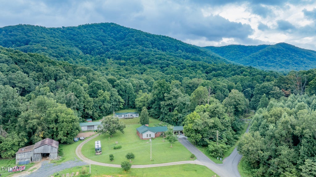 Photo of 141 Hoyle Fender Road, Jonesborough, TN 37659 (MLS # 9999864)
