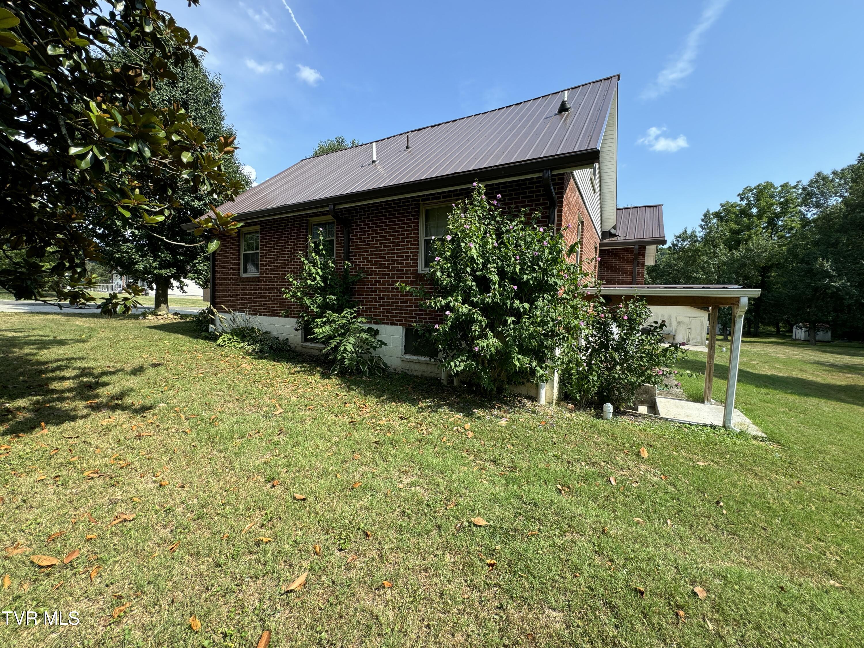 101 26th Street #S, Big Stone Gap, Virginia image 8