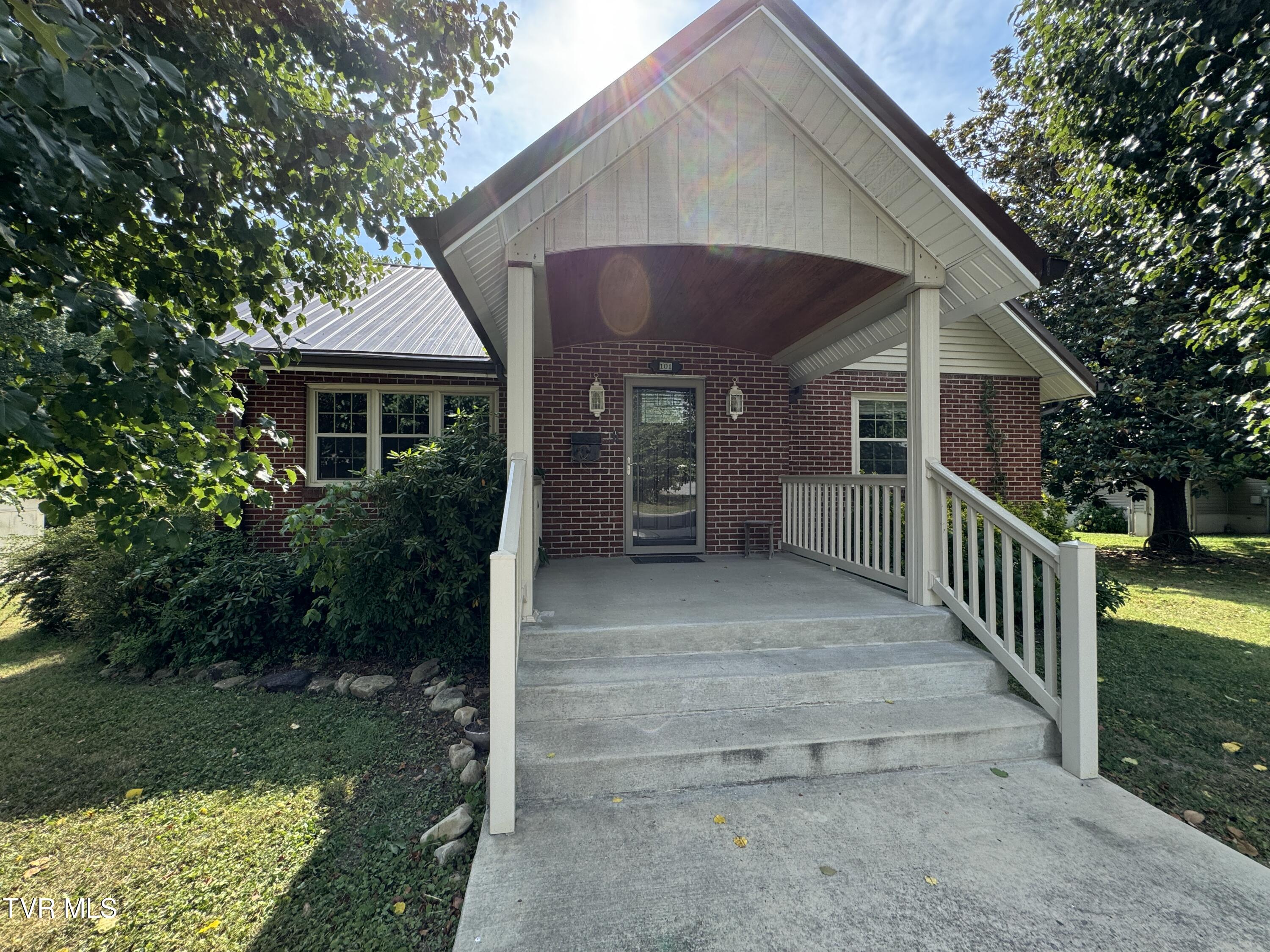 101 26th Street #S, Big Stone Gap, Virginia image 3