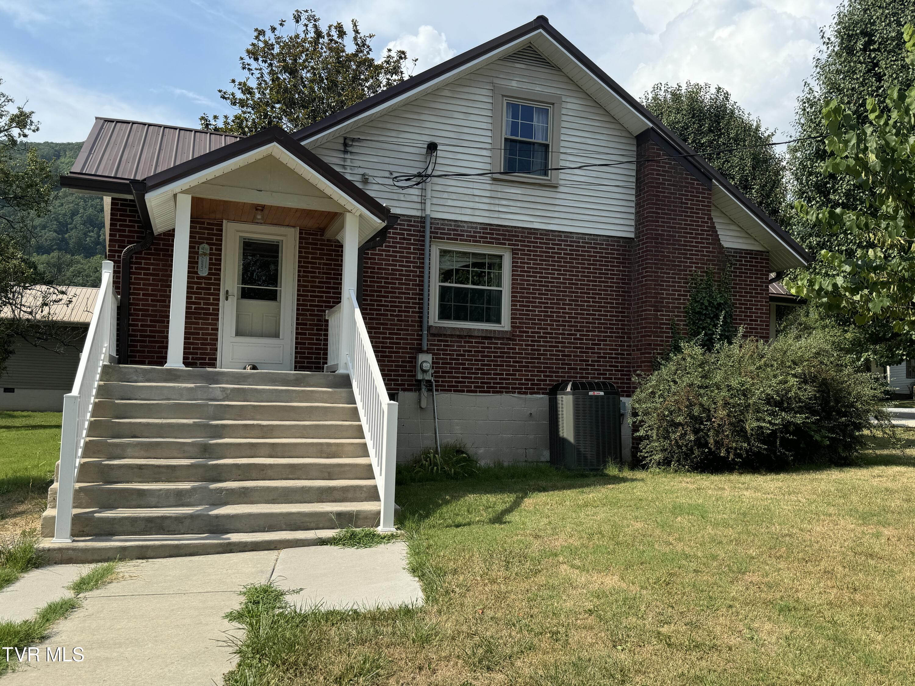 101 26th Street #S, Big Stone Gap, Virginia image 5
