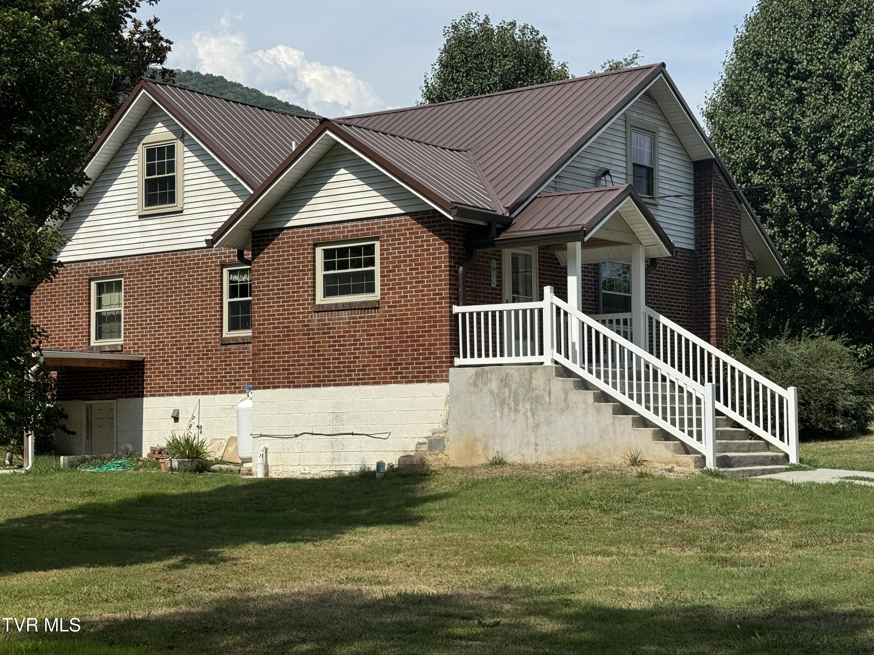 101 26th Street #S, Big Stone Gap, Virginia image 4