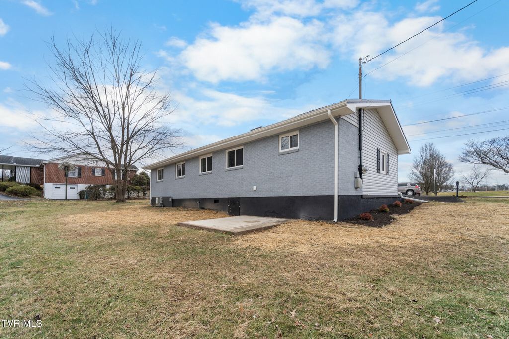 Photo of 130 Utah Street, Bristol, VA 24201 (MLS # 9990262)