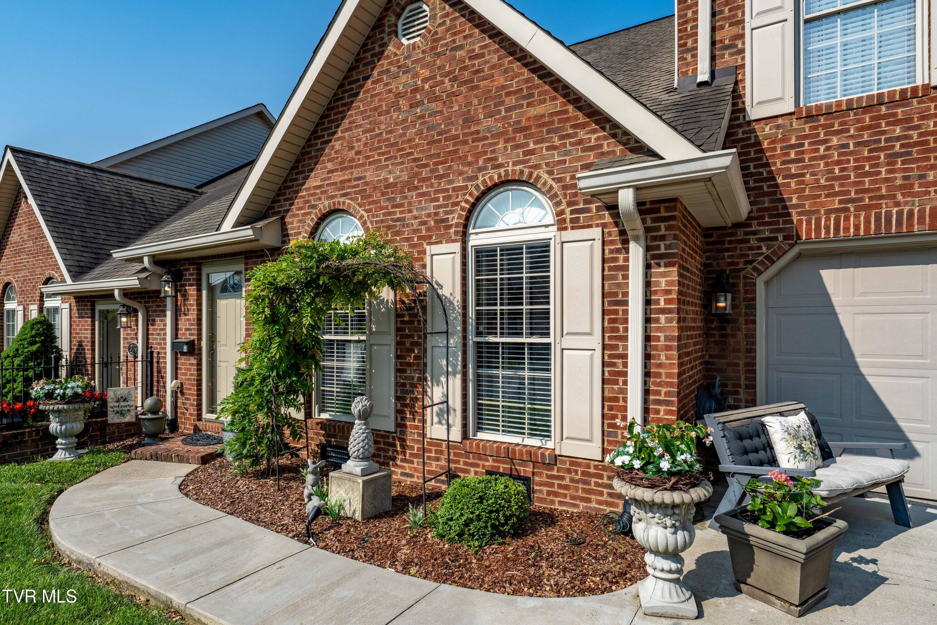 404 Mountain View Road #204, Johnson City, Tennessee image 2