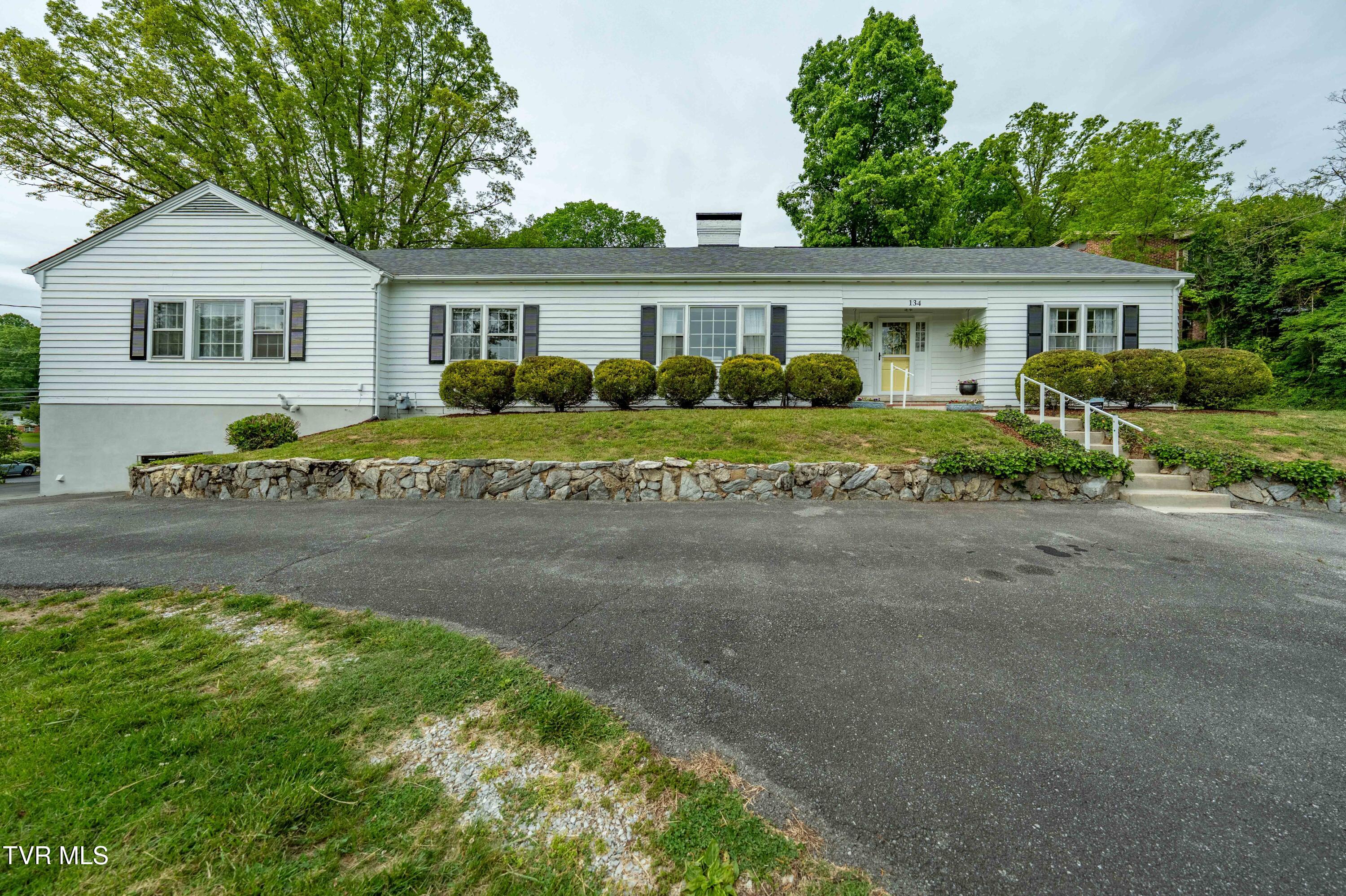 134 Parkland Drive Drive, Bristol, Virginia image 14