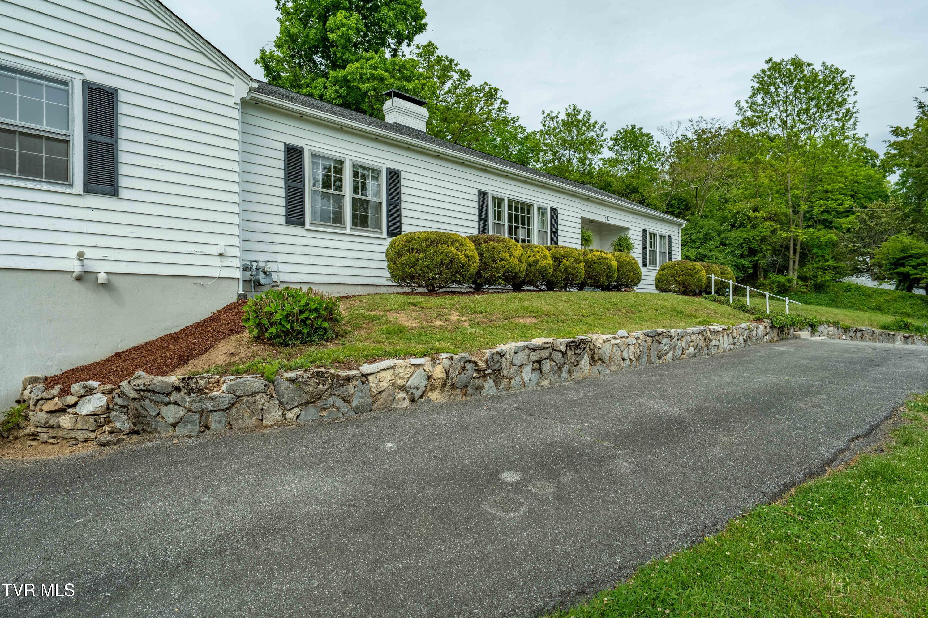 134 Parkland Drive Drive, Bristol, Virginia image 13