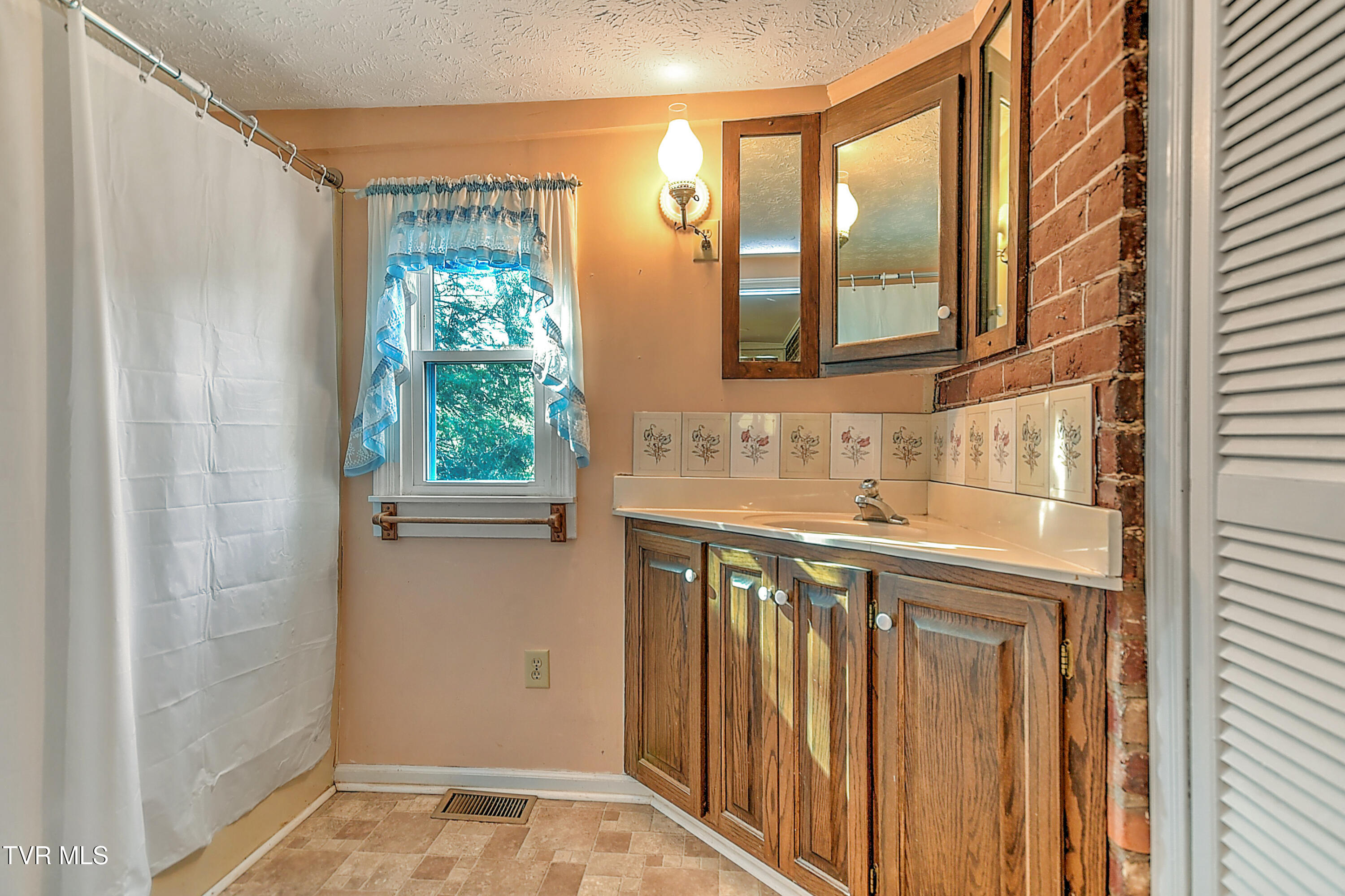 307 Main Street, Jonesborough, Tennessee image 35