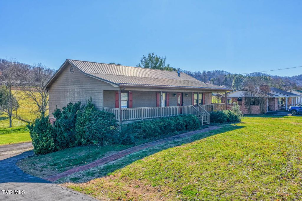 Photo of 174 Pyne Hills Drive, Rogersville, TN 37857 (MLS # 9988663)