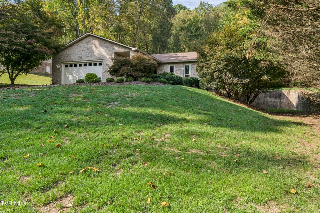 Photo of 500 New Bethel Road, Piney Flats, TN 37686 (MLS # 10002276)