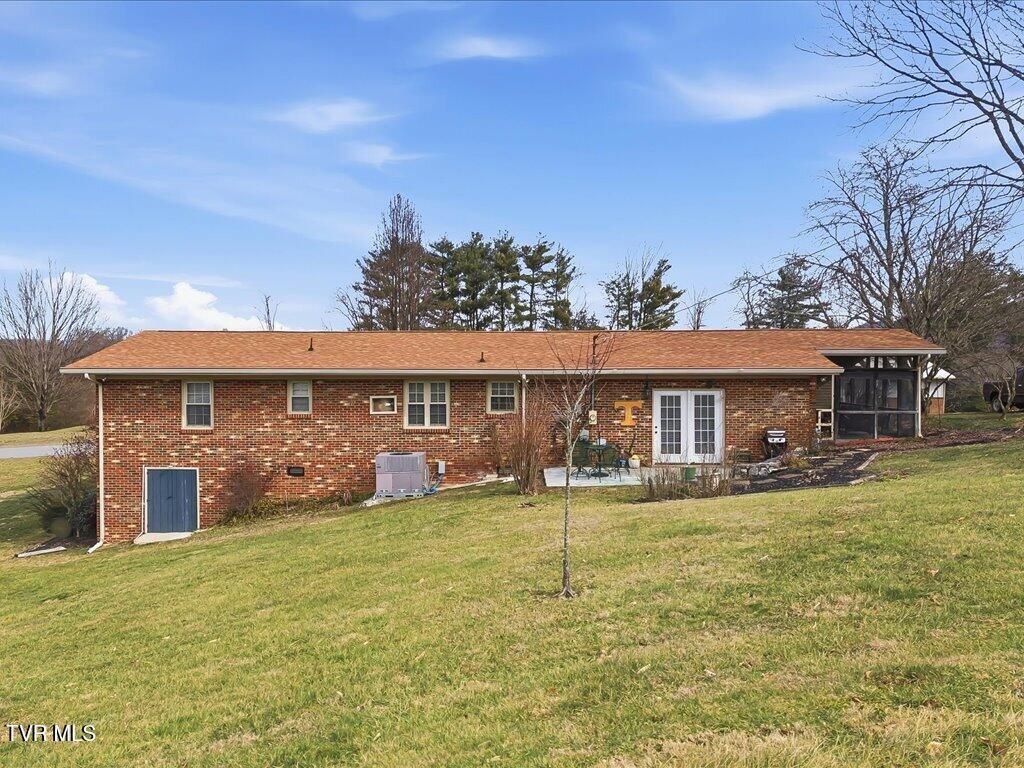 Photo of 2006 Rose Drive, Tazewell, TN 37879 (MLS # 9990847)