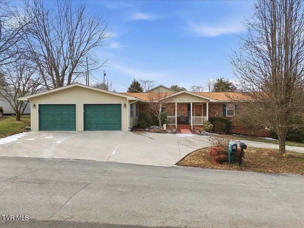 Photo of 2006 Rose Drive, Tazewell, TN 37879 (MLS # 9990847)