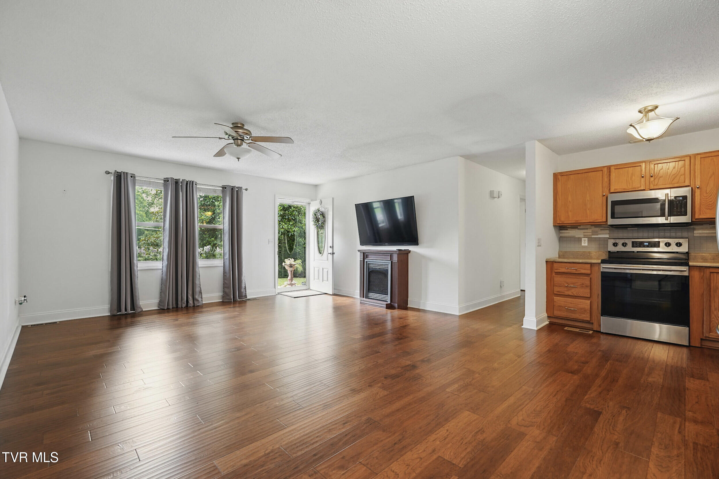 114 Hall Rd Rd, Jonesborough, Tennessee image 8