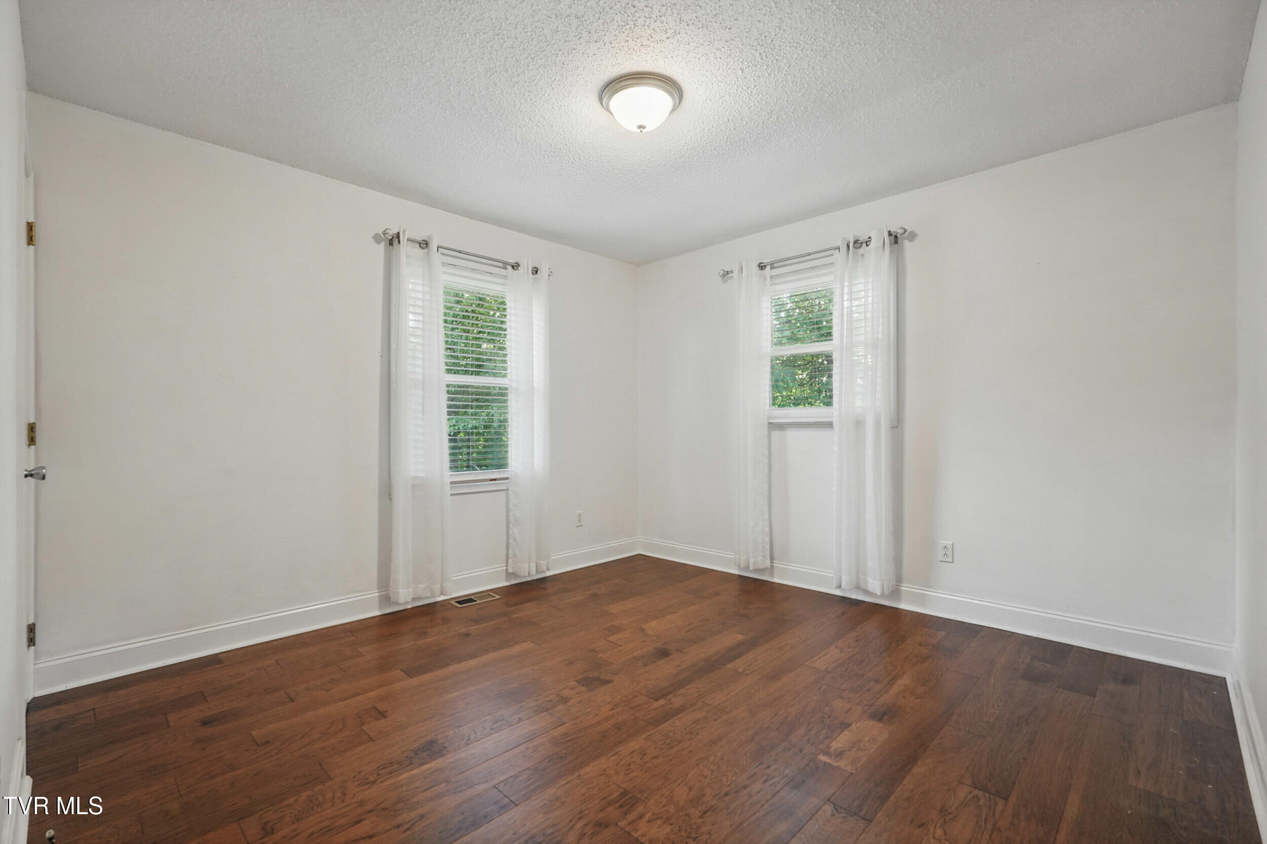 114 Hall Rd Rd, Jonesborough, Tennessee image 16