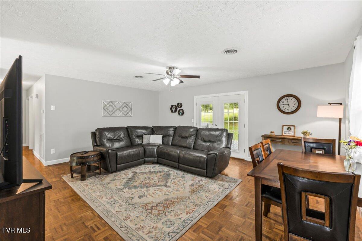 282 Big Springs Road, Elizabethton, Tennessee image 7