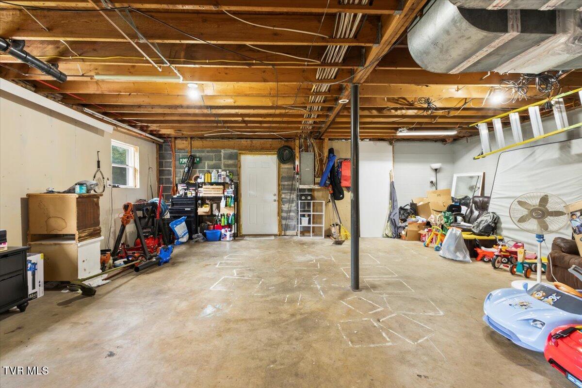 282 Big Springs Road, Elizabethton, Tennessee image 30