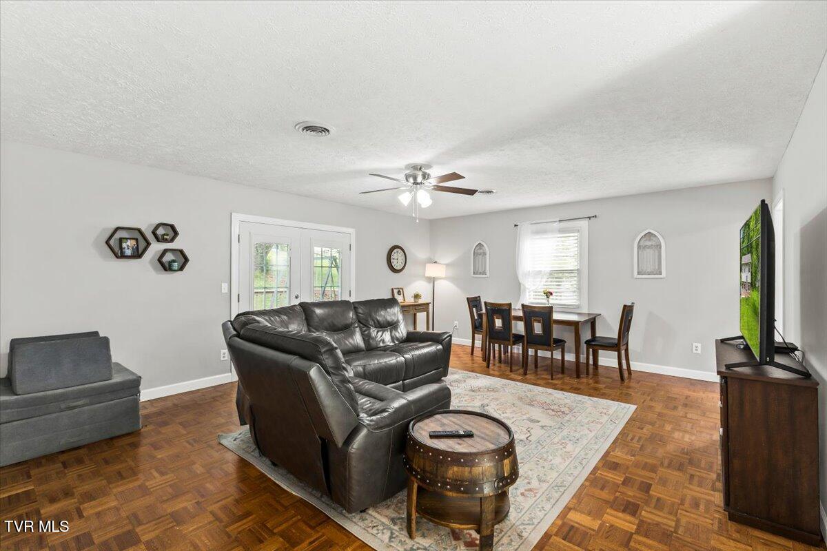 282 Big Springs Road, Elizabethton, Tennessee image 9
