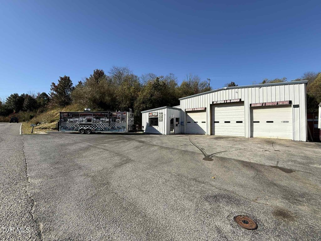 Photo of 605 Trent Street, Norton, VA 24273 (MLS # 9988339)