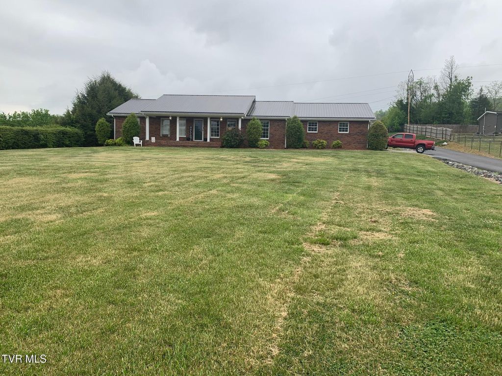 Photo of 541 Holston River Drive, Kingsport, TN 37660 (MLS # 9995392)