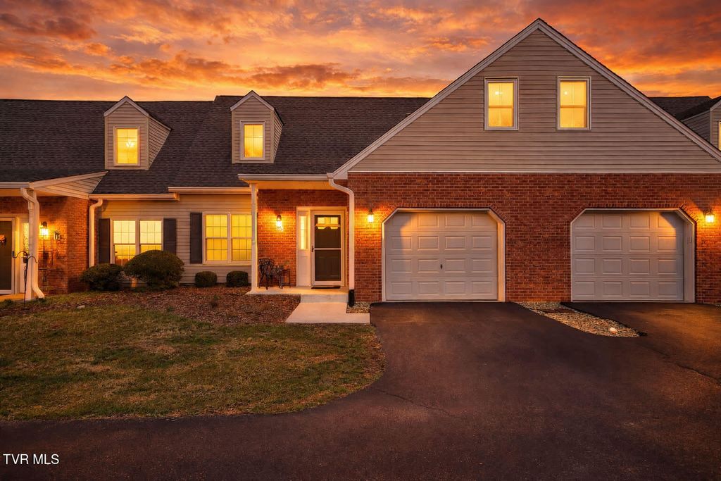 Photo of 1725 Lakeview Drive #62, Johnson City, TN 37601 (MLS # 9991951)