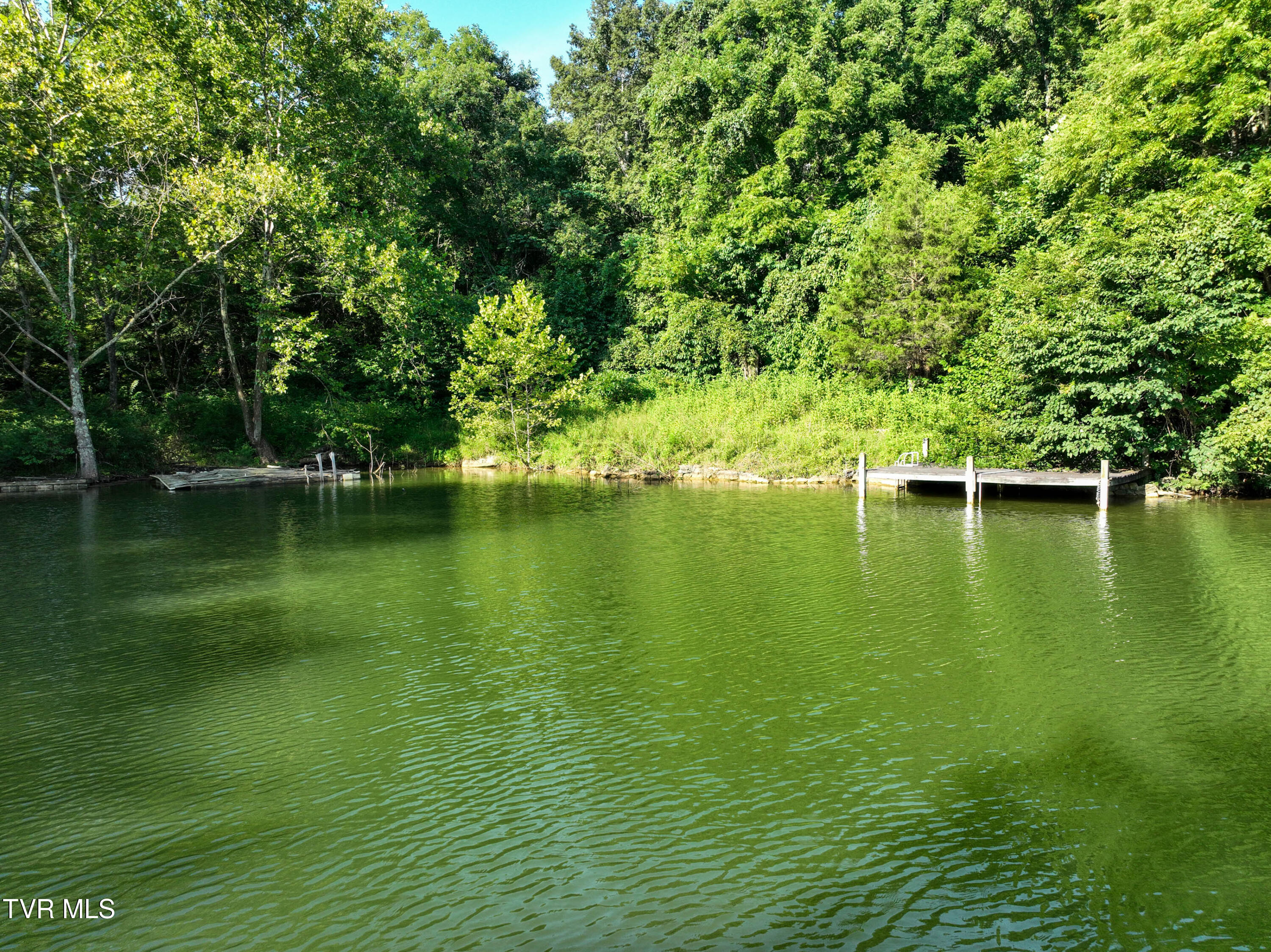 412 Haw Ridge E. Road