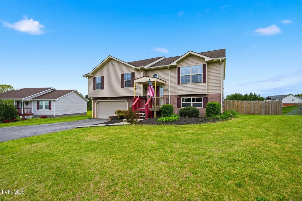 Photo of 315 Old Embreeville Road, Jonesborough, TN 37659 (MLS # 9993951)