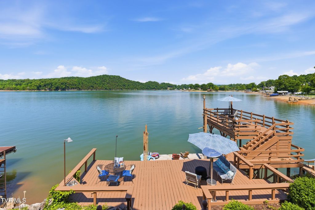 Photo of 130 Furches Drive, Johnson City, TN 37615 (MLS # 9995600)