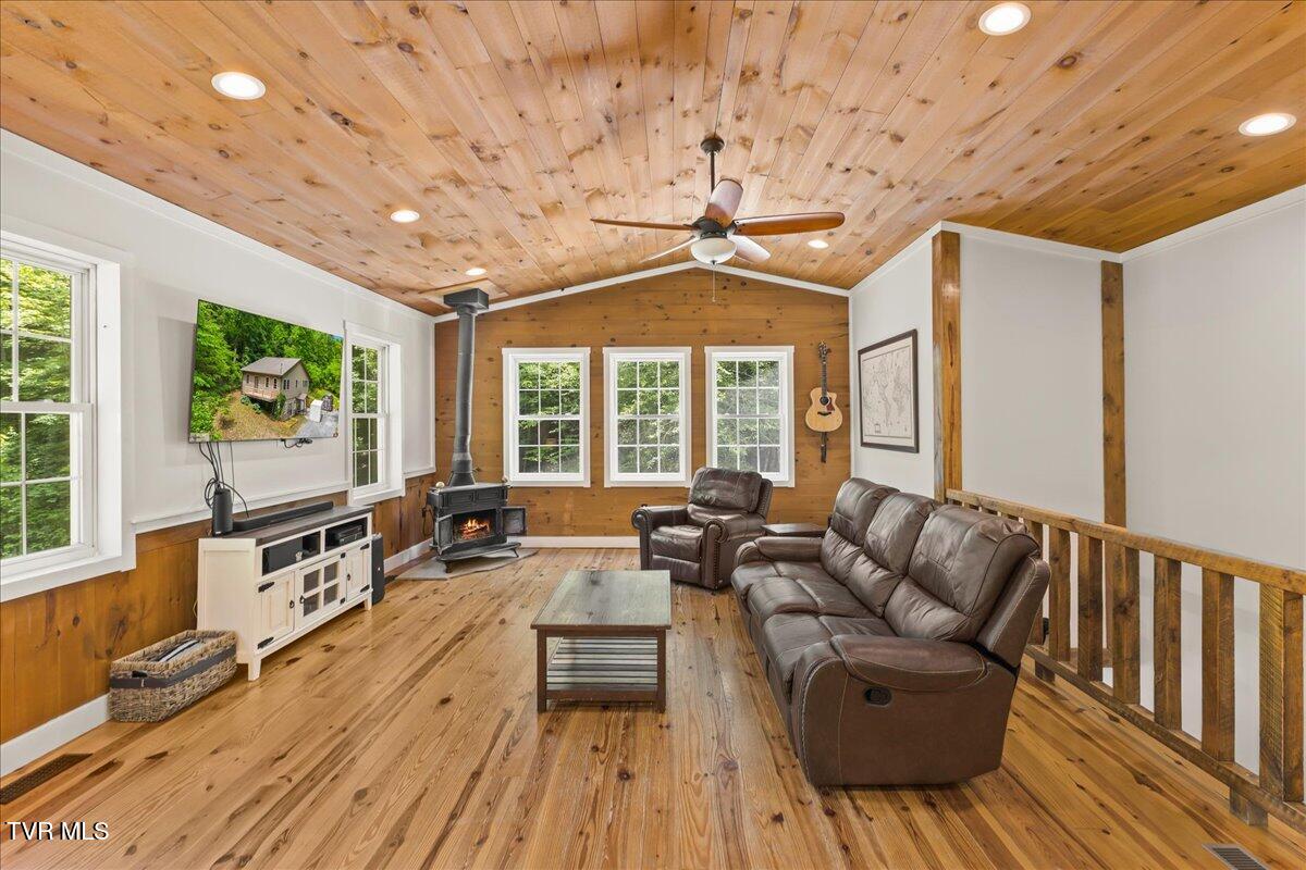 108 Chock Creek Road, Johnson City, Tennessee image 11