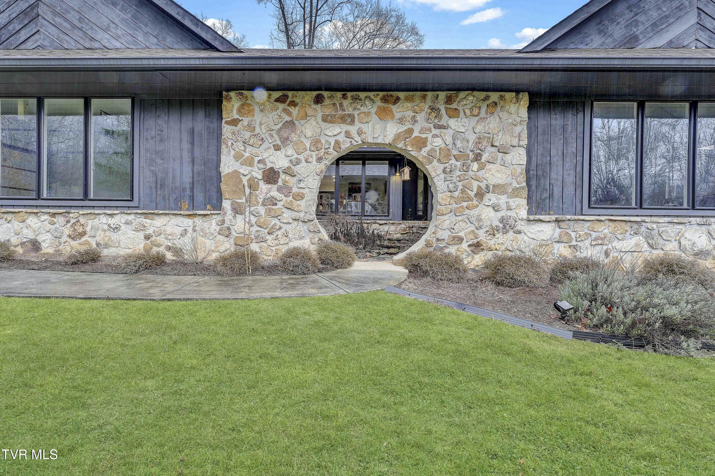 967 Cordell Hull Drive, Morristown, Tennessee image 2