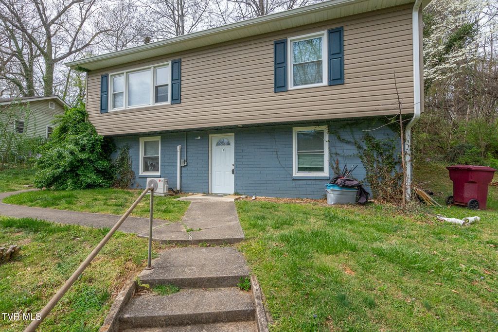 Photo of 23052303 Abbott Drive, Johnson City, TN 37601 (MLS # 9993501)